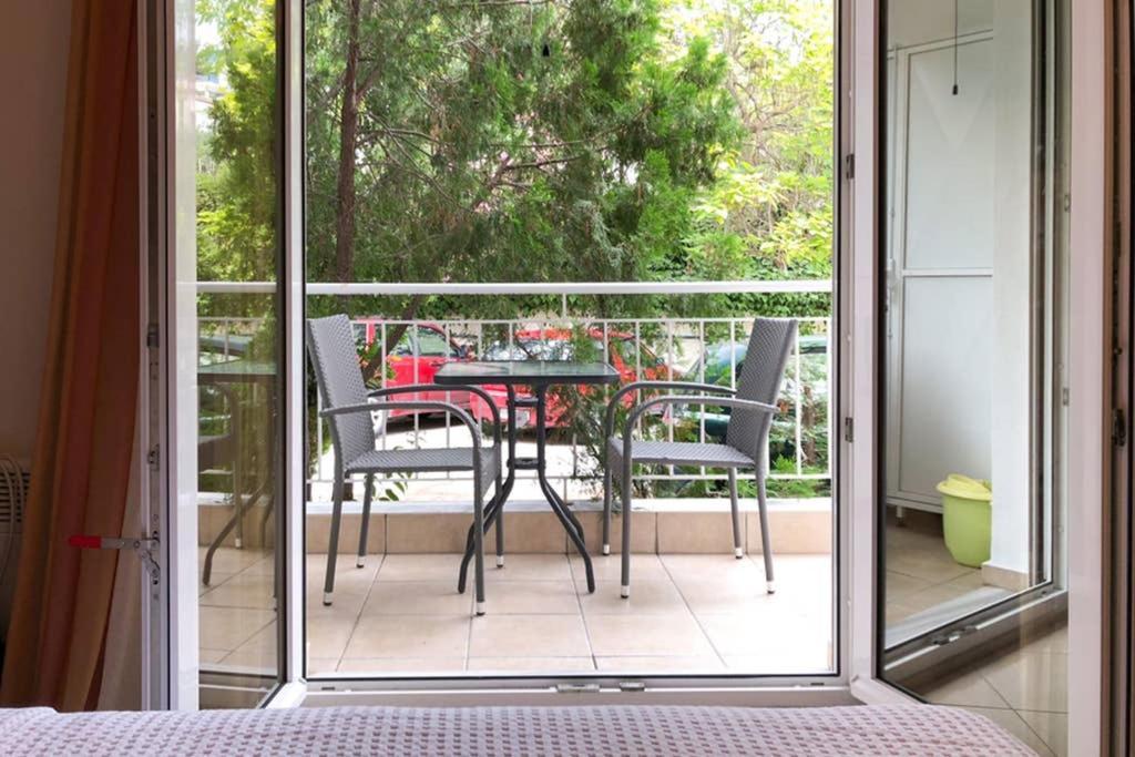 Cozy Studio Near The Beach Nea Iraklitsa Luaran gambar